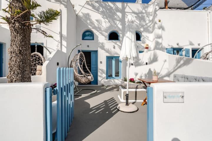Euphoria Suites & Deluxe Studios Fira  Exterior foto